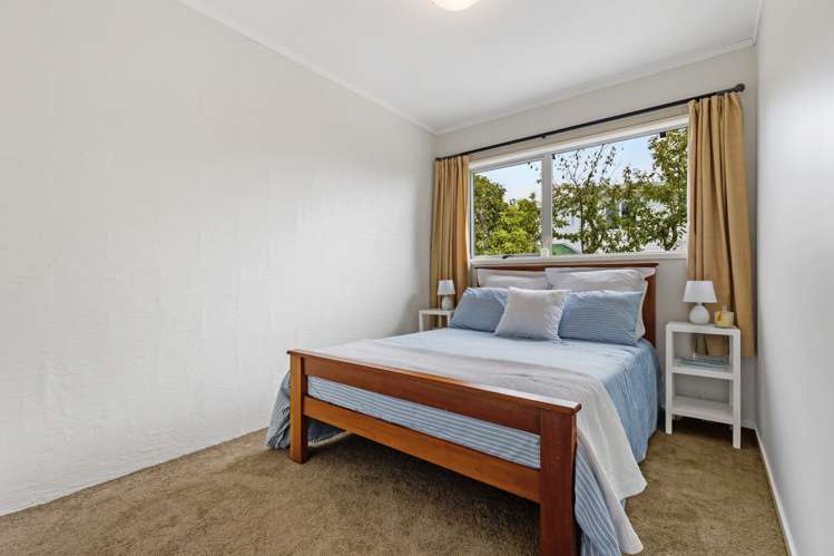 2/1 Gatman Street Birkdale_14