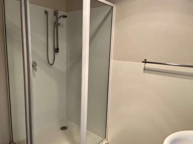 1/1029 Beatty Street 10490_7