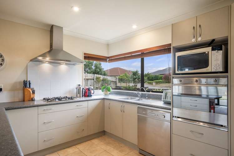 65 Quadrant Heights Paraparaumu_11