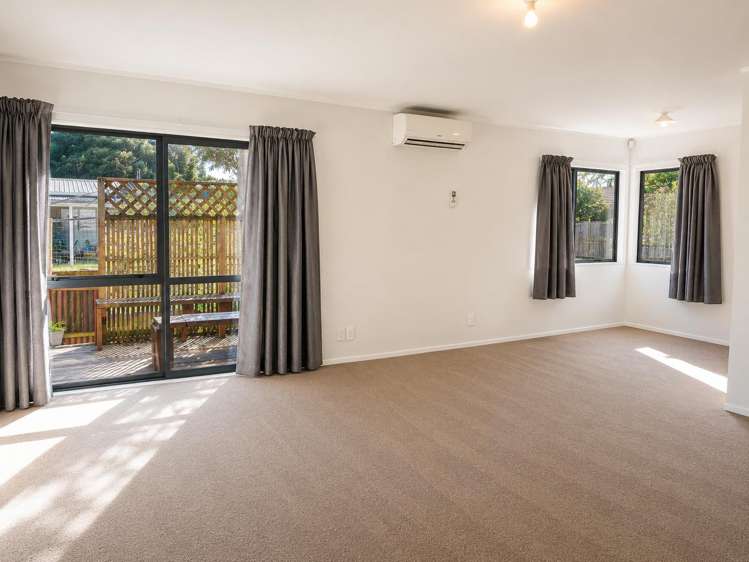 56B Sutton Crescent Papakura_2