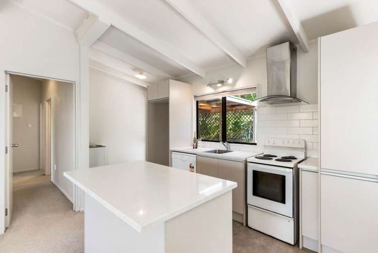 2/81 Fairclough Road Beach Haven_16