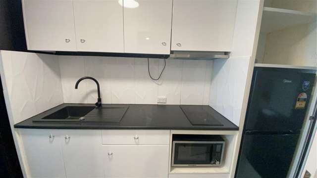 9H/3 Whitaker Place Auckland Central_2