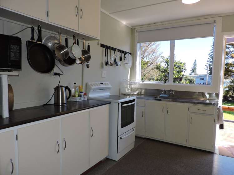 437 Thames Coast Sh25 Road Te Puru_4