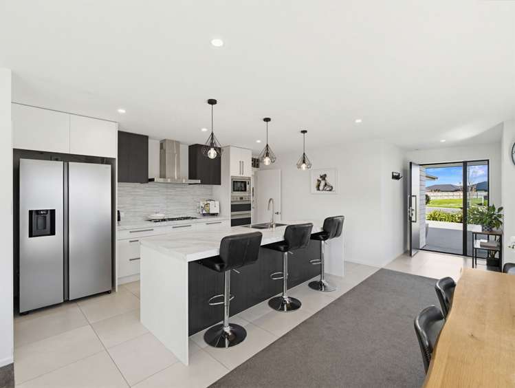 23 Whitehorn Drive_3