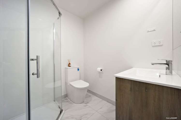 12d Woodhouse Place West Harbour_10