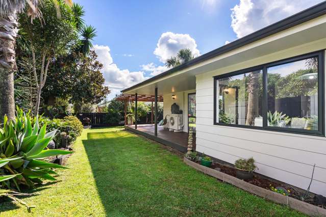 88 McRobbie Road Kingseat_3