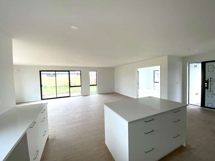 37 Suffolk Drive Kirwee_3