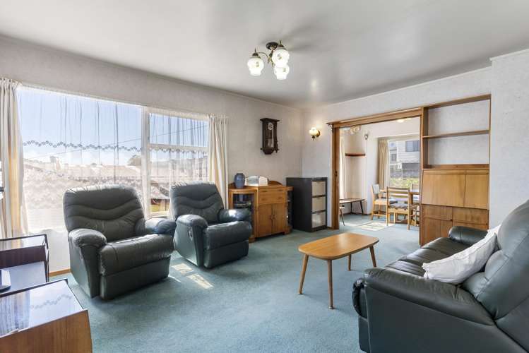 2/15 Woodall Place Totara Vale_2