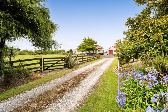 1245 Upland Road Egmont Village_2