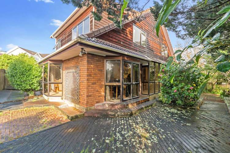 36 Leicester Parade_0