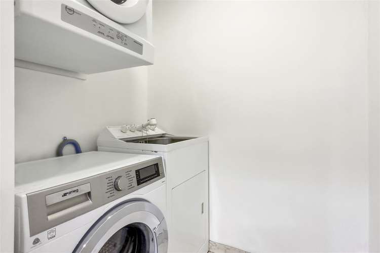 4a/175 Hurstmere Road Takapuna_15