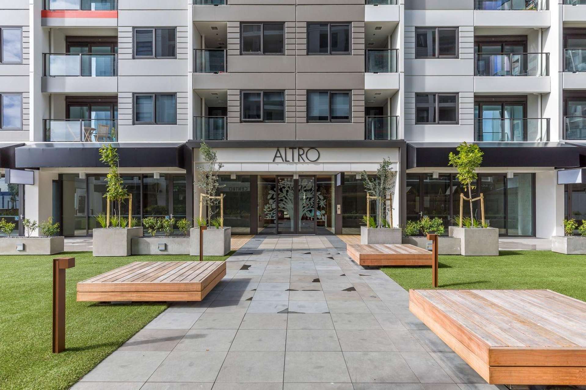147 Nelson Street 10015_0