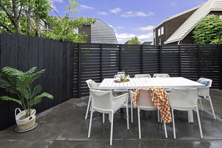 2/96 Frank Nobilo Drive Golflands_16