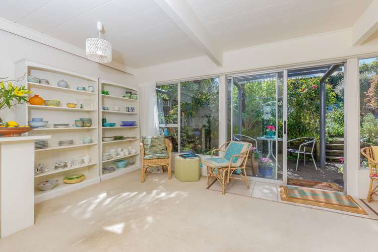 8/18 Parr Terrace Castor Bay_11