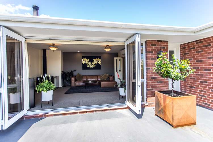 9 Hurunui Street Cracroft_17