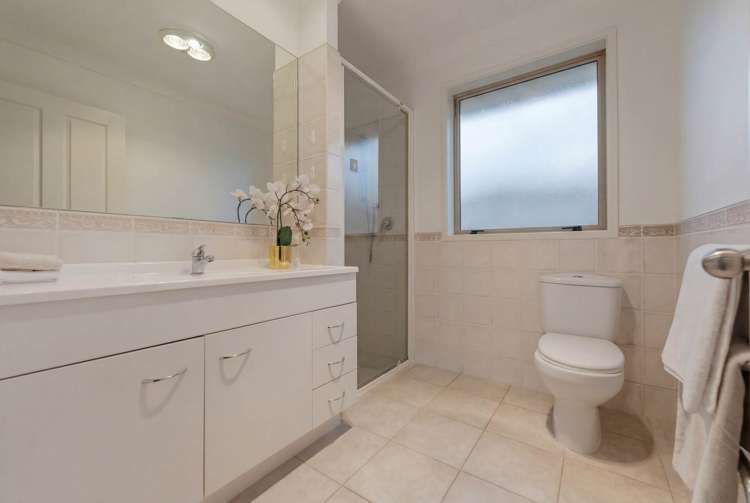 19 Norm Pellow Drive Manurewa_8