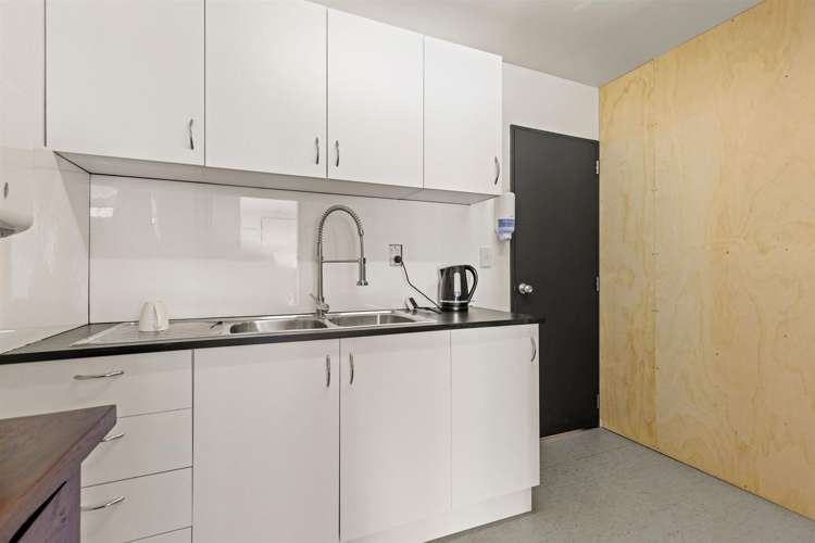 2, 6 Alloy Street Sockburn_8
