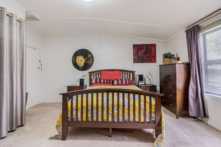 1391 Coast Road Karitane_15