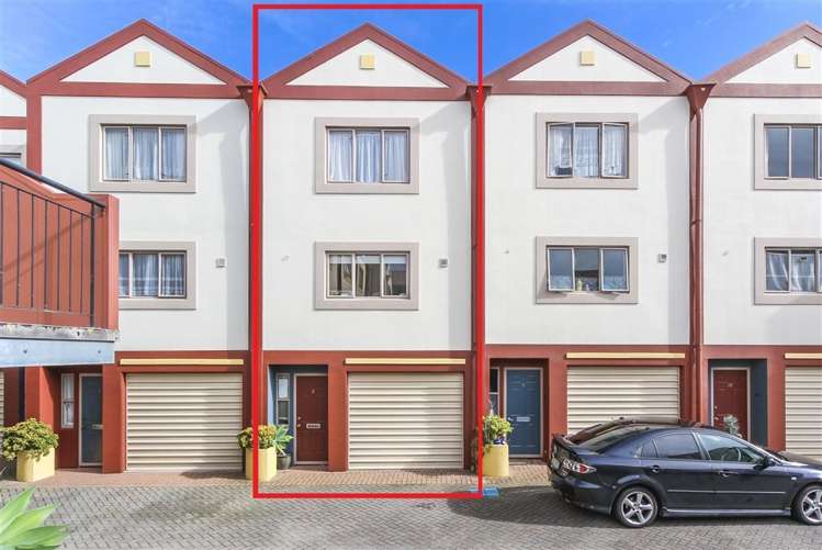 8/14 Ambrico Place New Lynn_0