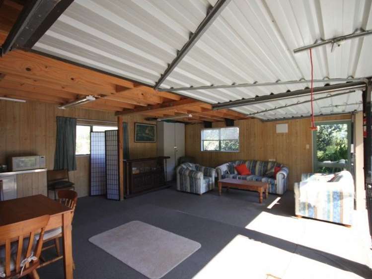 1198 Hikuai Settlement Road Pauanui_4