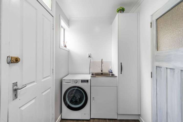 17 Halton Street Gore Surrounds_12