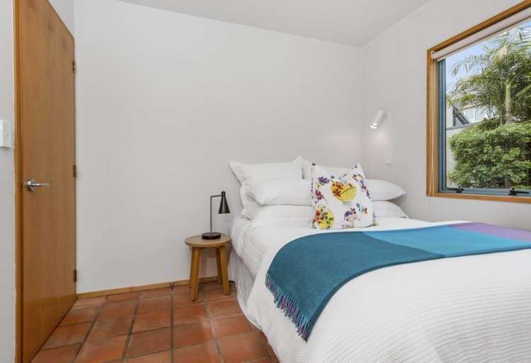 2/42 Goldie Street Saint Heliers_10