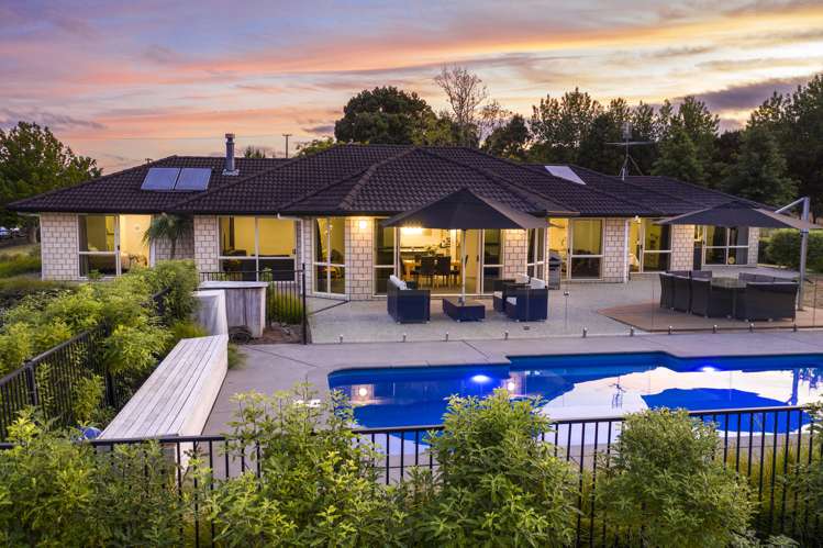 24 Windmill Drive Wainui_2