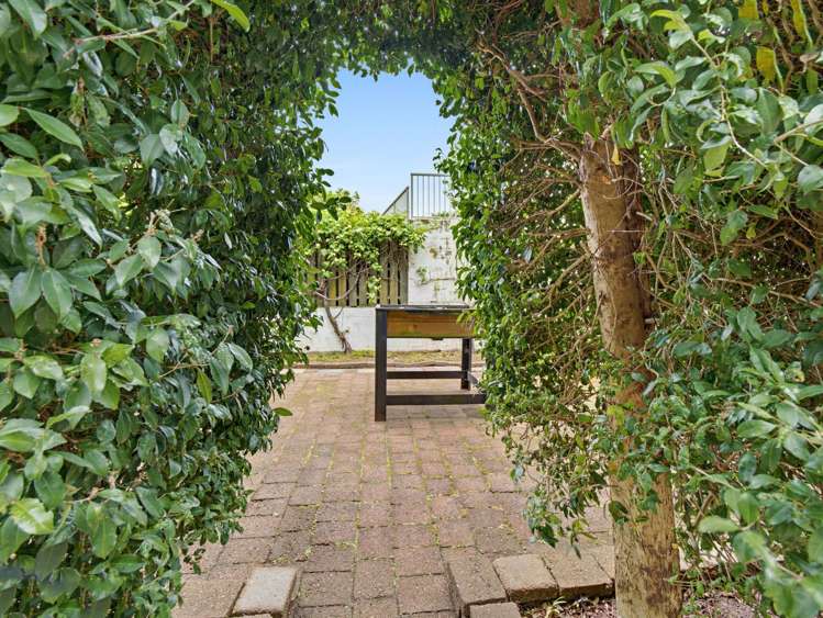14B South Lynn Road Titirangi_18