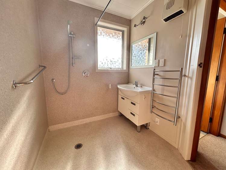 256C Courtenay Street Strandon_13