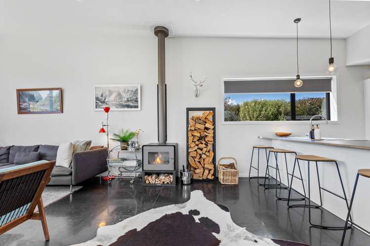 2 Magnolia Way Ohakune_13