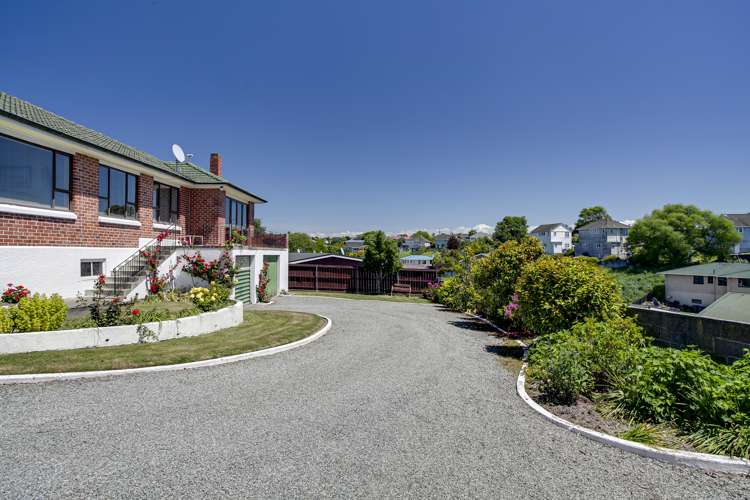 9 Luxmoore Road Waimataitai_26