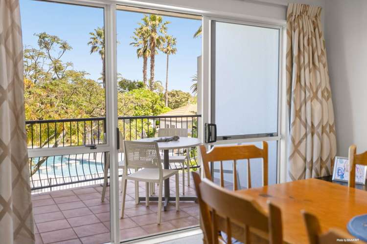 20/111 Santa Monica Drive_2