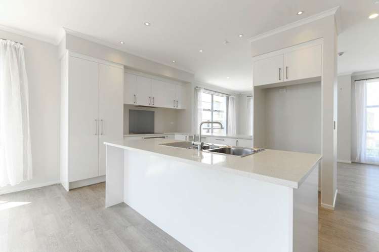 154 Hobsonville Point Road Hobsonville_13