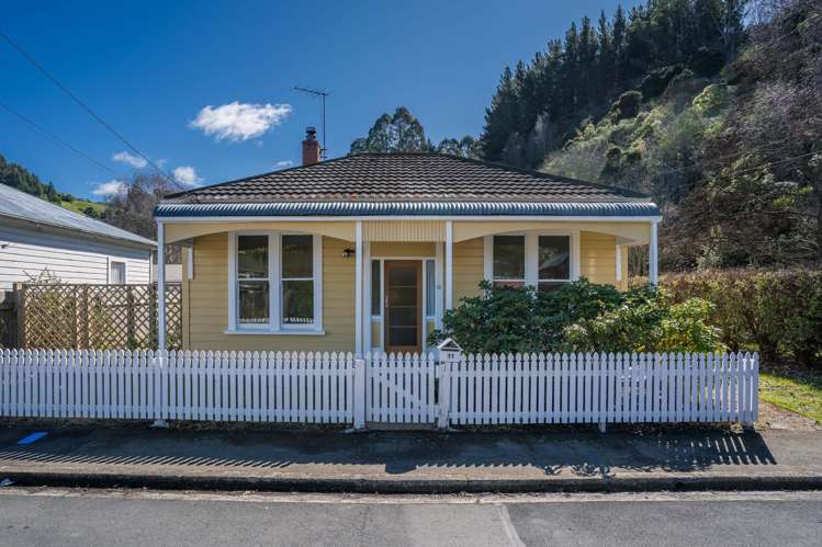 11 Coburn Avenue North East Valley_26