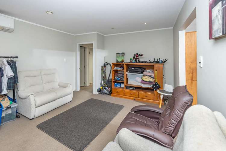 211 Racecourse Road Cambridge_15