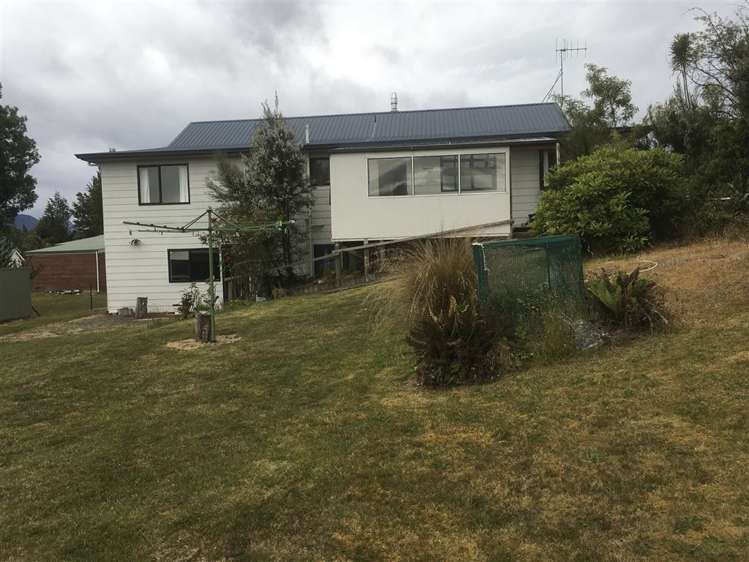 17 Waiau Street Manapouri_22