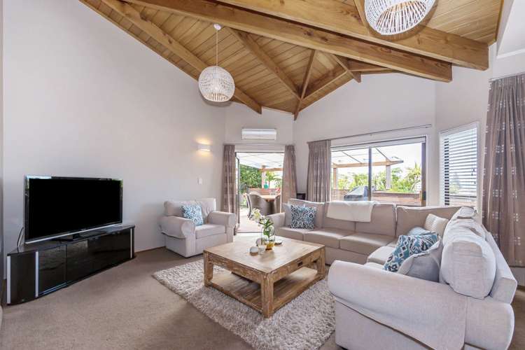 56 William Bayes Place Red Beach_26