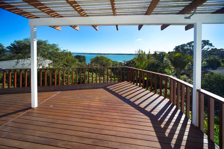 15 Valkyria Place Beach Haven_12