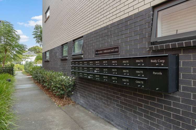 104/7d Hinaki Street Point England_17