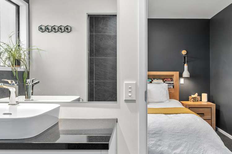 1 Myles Way Shotover Country_13