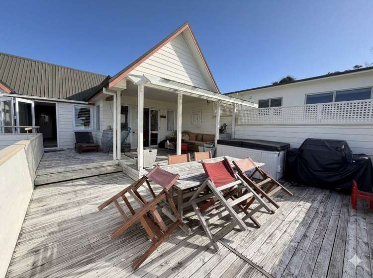 24 Surf Road Stanmore Bay_8