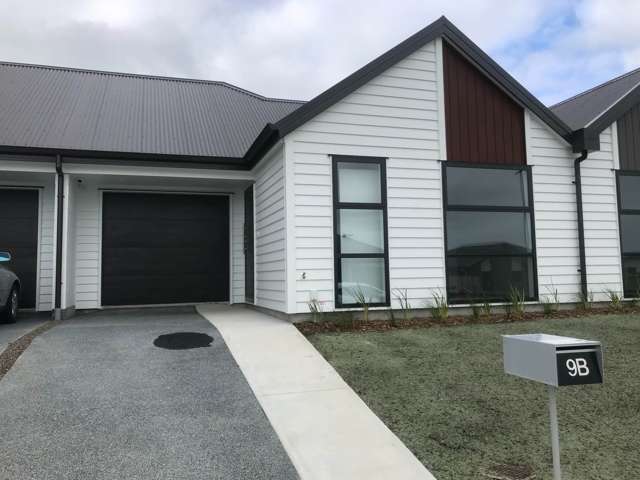 MODERN 3 BEDROOM HOME IN GREAT LOCATION