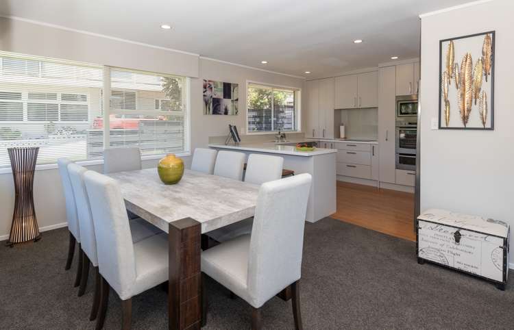 14 Pickwick Parade Mellons Bay_6