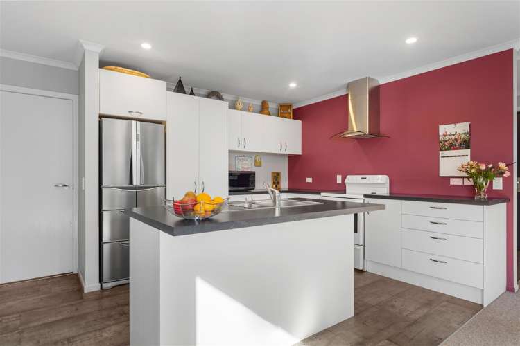 17 Hammill Grove Stoke_17