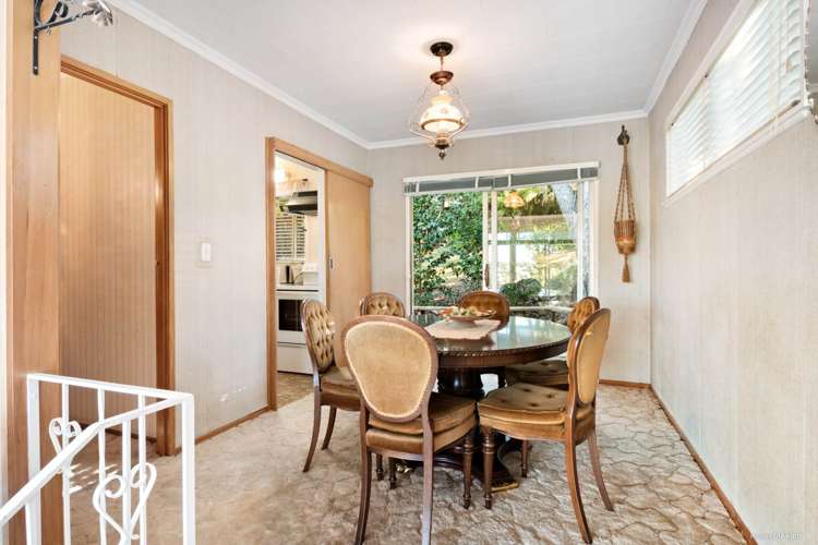 549 Beach Road Murrays Bay_10