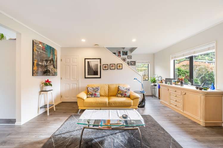 2/27 Korau Grove Stokes Valley_7