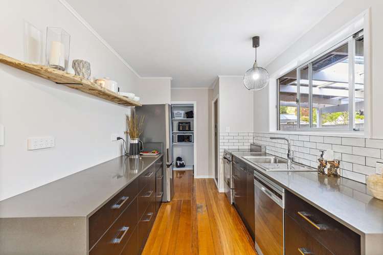 6 Coey Place Glen Eden_2