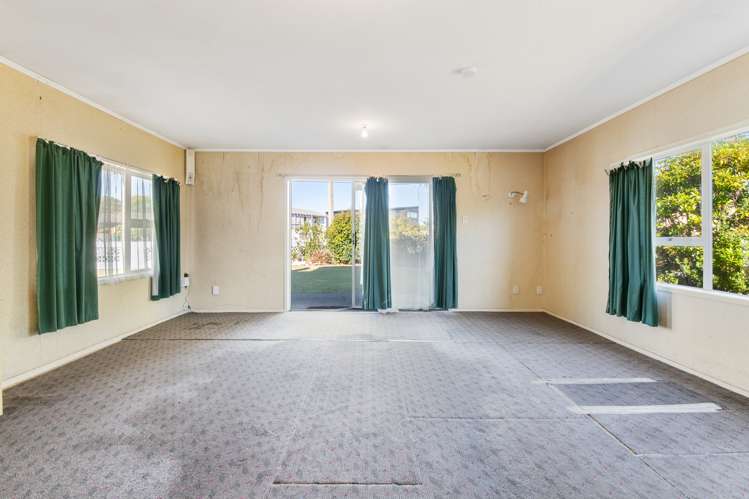 28 Doment Crescent Orewa_4