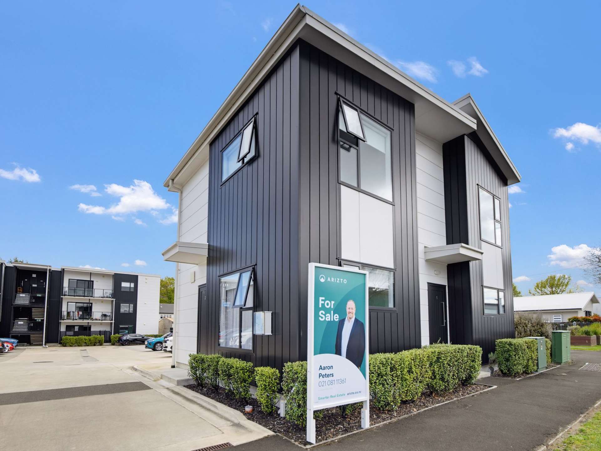 2/17 Vialou Street Hamilton City Central_0