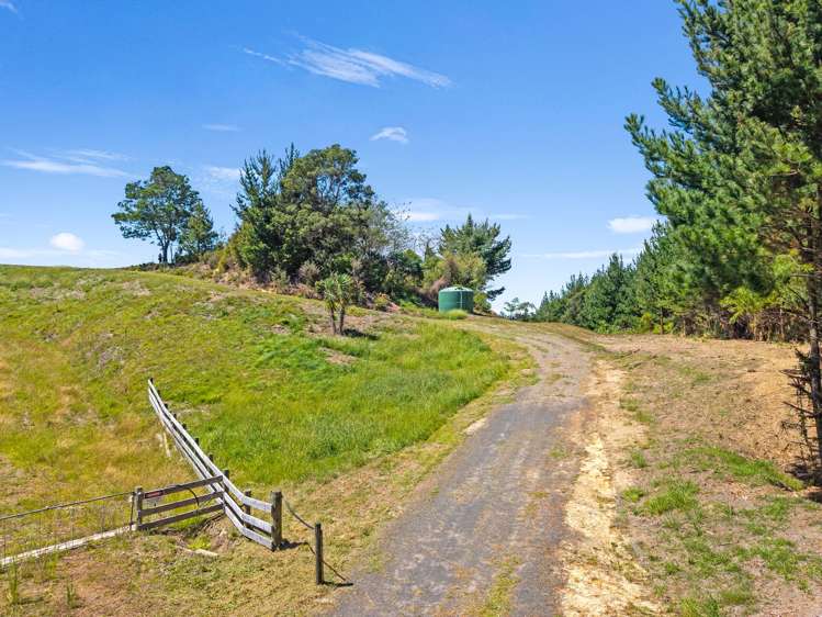 9 Kāhu Lane Awakaponga_17